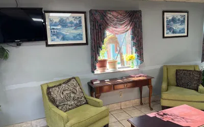 Photo 3 - Quality Quarters Inn