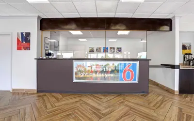 Photo 5 - Motel 6 Jacksonville, NC