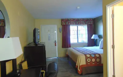 Photo 4 - Super 8 by Wyndham Payson