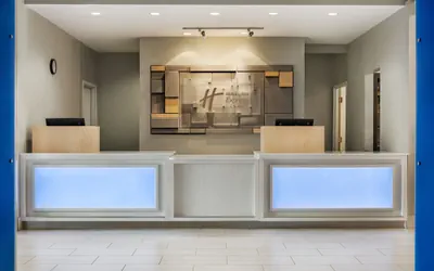 Photo 3 - Holiday Inn Express & Suites Philadelphia - Mt. Laurel by IHG