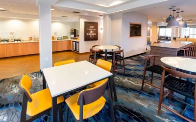 Photo 2 - Fairfield Inn & Suites by Marriott Bend Downtown