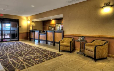Photo 3 - Hampton Inn & Suites Kalamazoo - Oshtemo