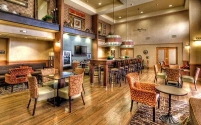 Photo 2 - Hampton Inn & Suites Kalamazoo - Oshtemo