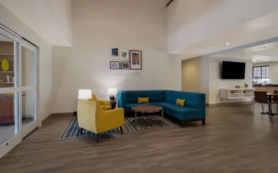 Photo 5 - MainStay Suites Wilmington - University Area