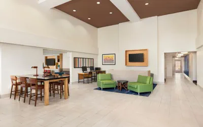 Holiday Inn Express Sarasota East - I-75 by IHG