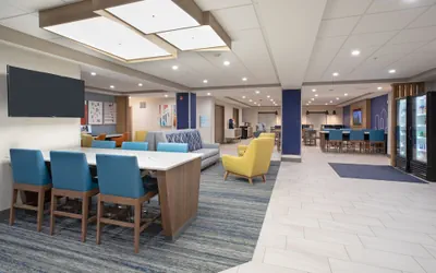 Photo 4 - Holiday Inn Express & Suites Grand Junction by IHG