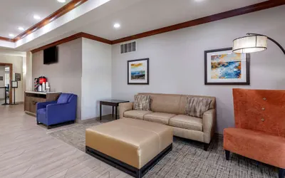 Photo 4 - Best Western Plus Sparta Trail Lodge