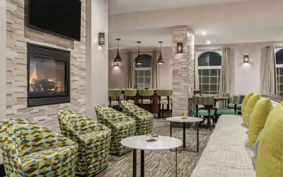Photo 3 - Homewood Suites by Hilton Providence/Warwick