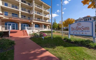 Photo 2 - Bella Vista Suites