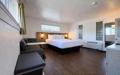 Photo 5 - Fisherman's Cove Inn
