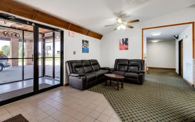 Photo 3 - Motel 6 Marion, IL