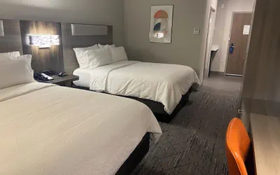 Photo 3 - Holiday Inn Express & Suites Elyria by IHG