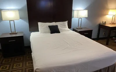 Photo 4 - Red Lion Inn & Suites Post Falls