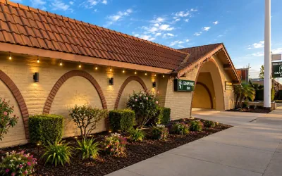 Photo 2 - Grapevine Inn