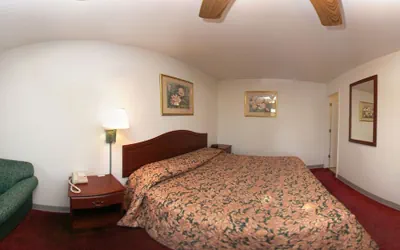 Photo 3 - Econo Lodge Bartlesville Hwy 75