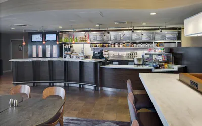 Photo 2 - Courtyard by Marriott Providence Warwick