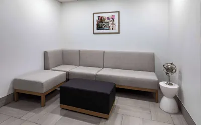 Photo 5 - La Quinta Inn & Suites by Wyndham Meridian