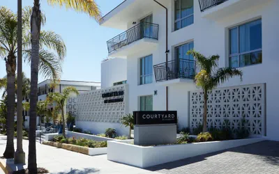 Courtyard by Marriott Santa Barbara Downtown