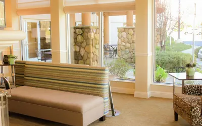 Photo 4 - Hilton Garden Inn Redding