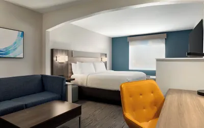 Photo 4 - Holiday Inn Express Hotel & Suites Edmond by IHG