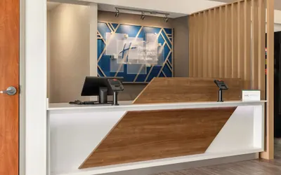 Photo 3 - Holiday Inn Express Hotel & Suites Edmond by IHG