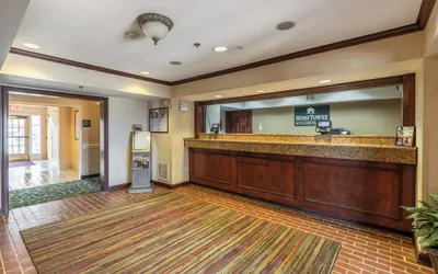 Photo 3 - HomeTowne Studios & Suites by Red Roof Charlotte - Concord