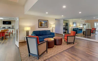 Photo 3 - Comfort Suites Victorville-Hesperia