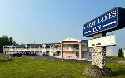 Photo 2 - Great Lakes Inn