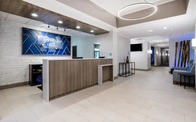Photo 2 - Holiday Inn Express Hotel & Suites New Tampa I-75 by IHG