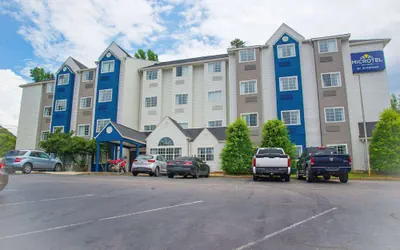 Photo 2 - Microtel Inn & Suites by Wyndham Daphne/Mobile
