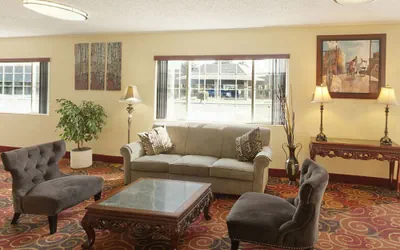 Photo 5 - Days Inn by Wyndham Yakima
