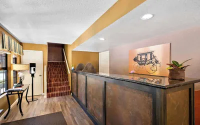 Photo 4 - Best Western Stagecoach Inn