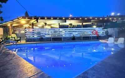 Photo 2 - Timbers INN and Suites