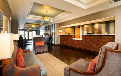 Photo 3 - Hawthorn Suites by Wyndham Oakland/Alameda