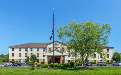 Photo 2 - Comfort Suites Rolla