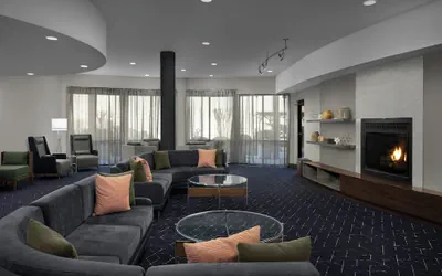 Photo 3 - Courtyard by Marriott Danville