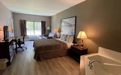 Photo 5 - Super 8 by Wyndham Petersburg