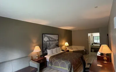 Photo 4 - Super 8 by Wyndham Petersburg