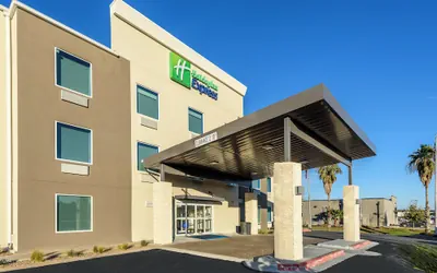Photo 2 - Holiday Inn Express Hotel & Suites Bastrop by IHG
