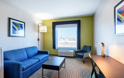 Photo 5 - Holiday Inn Express Hotel & Suites Bastrop by IHG