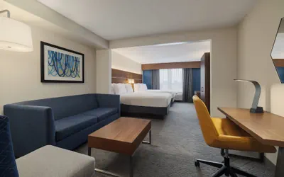 Photo 5 - Holiday Inn Express & Suites Indianapolis Dtn-Conv Ctr Area by IHG
