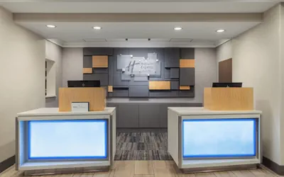 Holiday Inn Express & Suites Indianapolis Dtn-Conv Ctr Area by IHG
