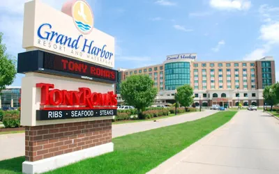 Grand Harbor Resort