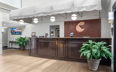 Photo 3 - Comfort Inn & Suites Suwanee - Sugarloaf