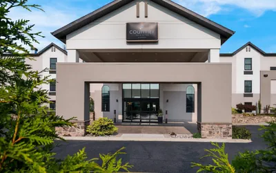 Photo 2 - Country Inn & Suites by Radisson, Grandville-Grand Rapids West, MI