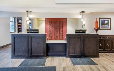 Photo 3 - Country Inn & Suites by Radisson, Grandville-Grand Rapids West, MI