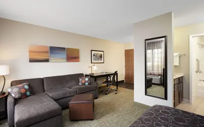 Photo 5 - Staybridge Suites Chicago - Glenview by IHG