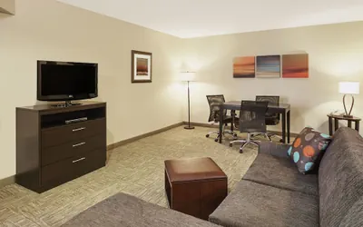 Photo 3 - Staybridge Suites Chicago - Glenview by IHG
