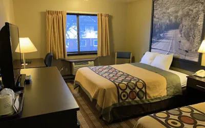 Photo 4 - Super 8 by Wyndham Eau Claire WI