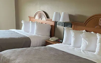 Photo 4 - Quality Inn Huntington University Area